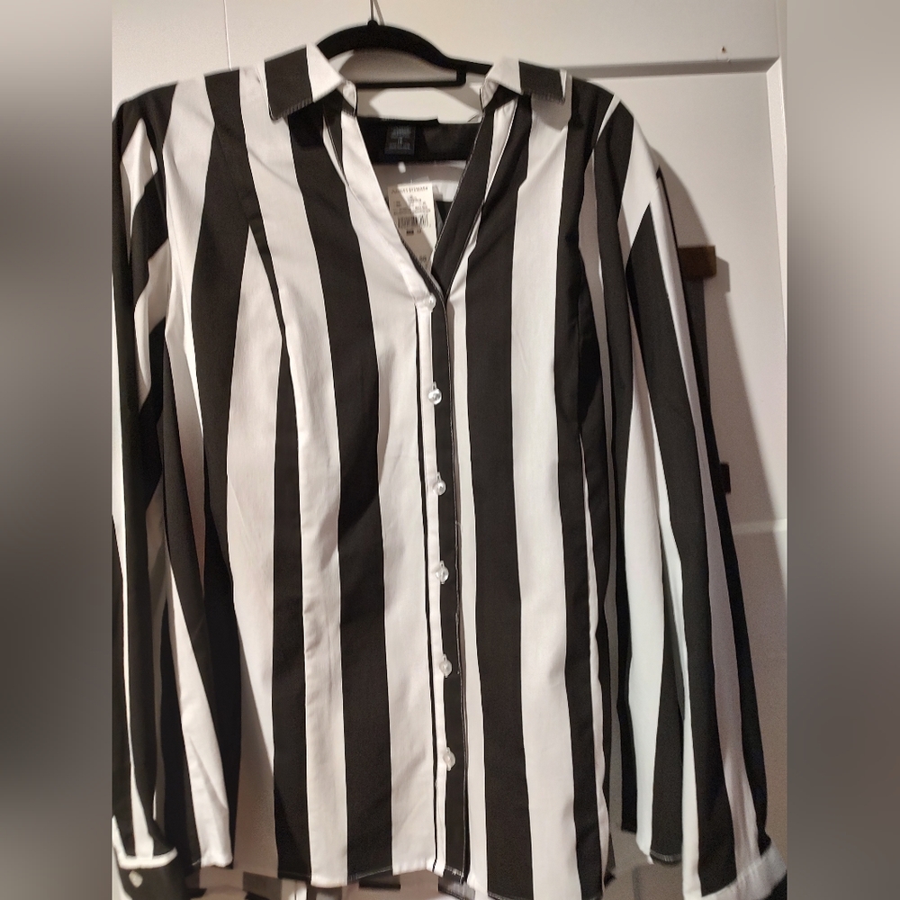 Black & white wide striped blouse